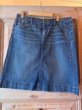 Vintage GAP Blue Denim A-Line Skirt. Size 30.